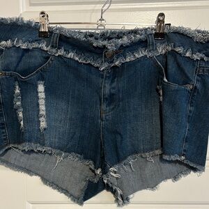 Jeans colony, blue jeans,  16 shorts, four pocket fringe legs, New button fright